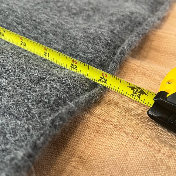 VTG Eileen Fisher Charcoal Gray Italian Yarn, Wool, Mohair Blend Sweater - Picture 6 of 6